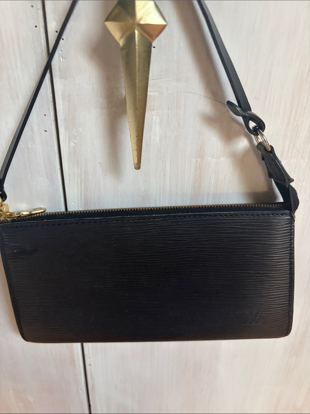 LV Louis Vuitton Black Textured Pouchette eli leather Bag